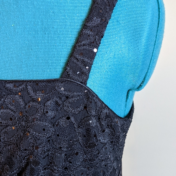 R&M Richards Black Ruffle Cocktail Dress - 8P - Picture 10 of 16